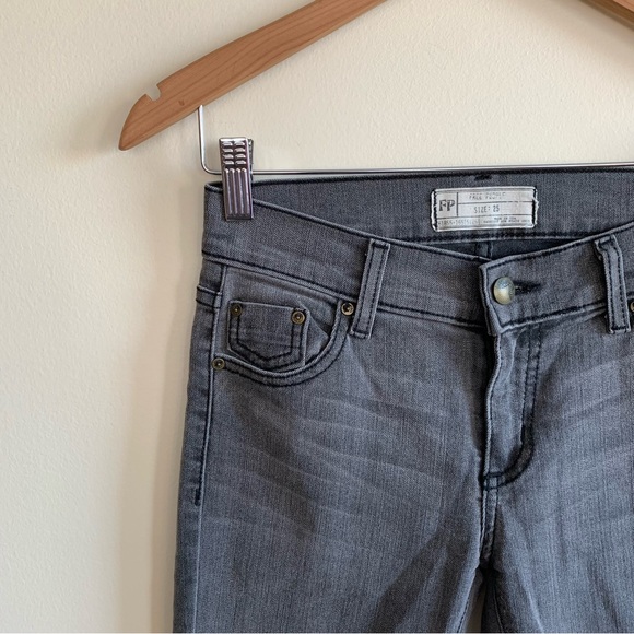 free people grey bell bottom jeans . - Picture 2 of 5